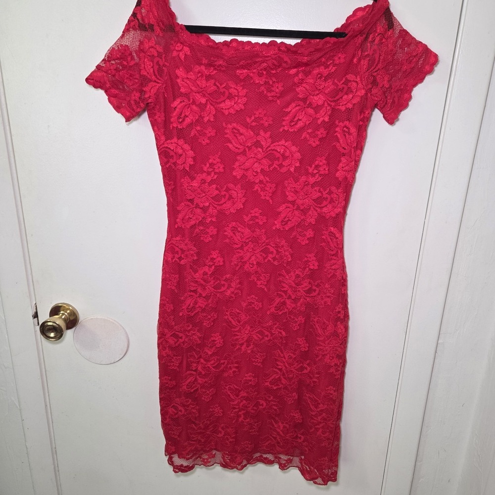 Cache L‎ Red Lace Bodycon Dress Off Shoulder Sheer Floral Stretch Cocktail Party